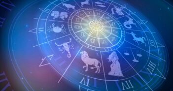 Sternzeichen-Rad mit Astrologie-Symbolen. (Foto: AdobeStock_346364951 lidiia)